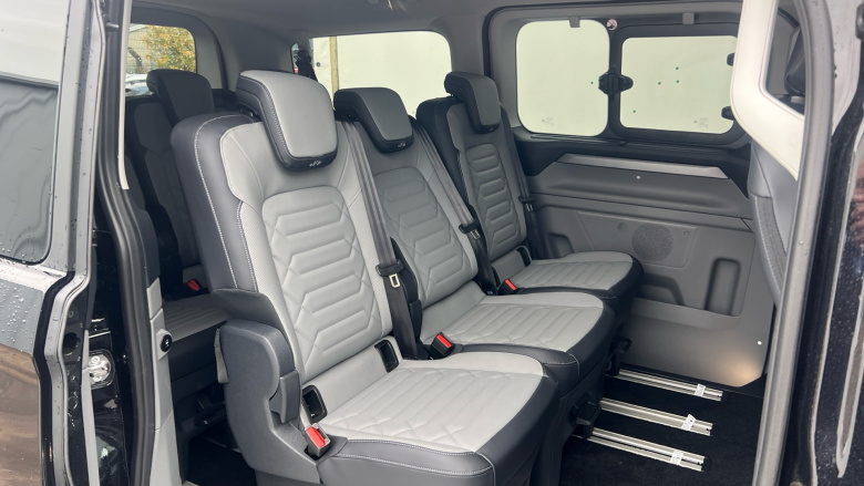 Ford Tourneo Custom 340 L1 Electric Rwd 160kW 65kWh H1 Titanium X 8 seater Auto